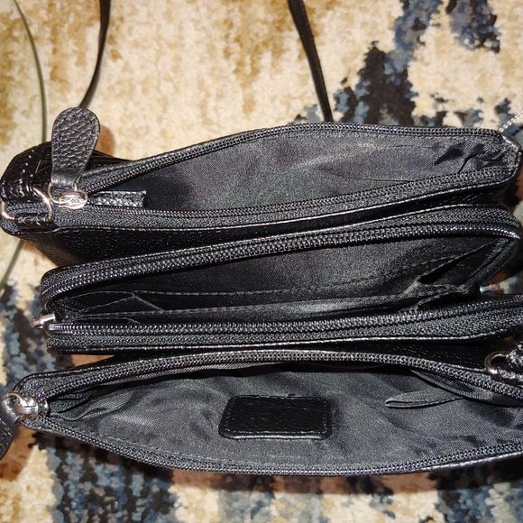 NWT Giani Bernini Triple-Zip Pebble Leather Bag - Picture 7 of 11